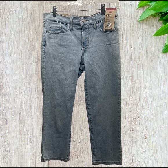 Levi's Denim - Levi's Capri size 28 Women's Denim Jeans NWT